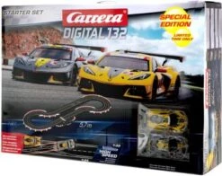 CARRERA DIGITAL 132 - Starter Set Autorennbahn Für Einsteiger Mit Chevrolet Corvette C8.R "No.3" Und Chevrolet Corvette C8.R "No.4"